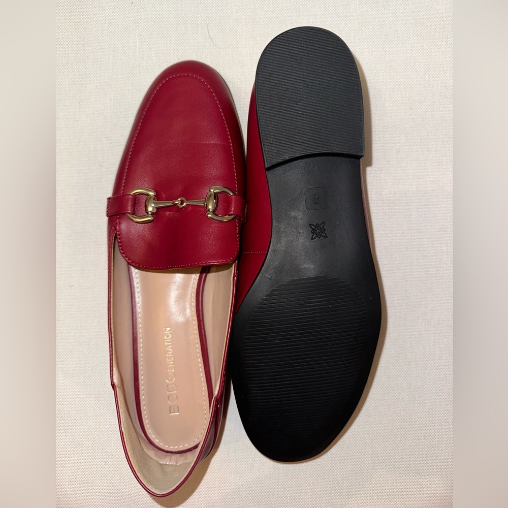 BCBG Bit Loafers
Size 8
Never worn